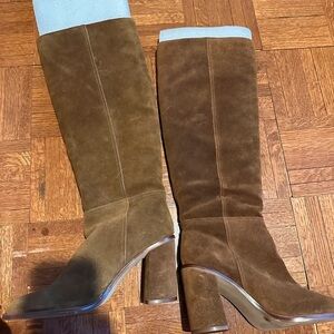 Elegant Brown Suede Heeled Boots